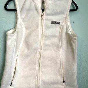 Cozy Columbia Fleece Vest. Like new! Size PS